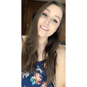 Meet your Posher, Alyssa